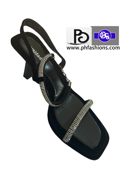 Female fashion shoe